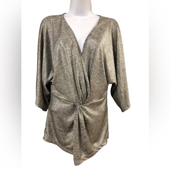 BKE Boutique Metallic V-Neck Peplum Top - Picture 6 of 8